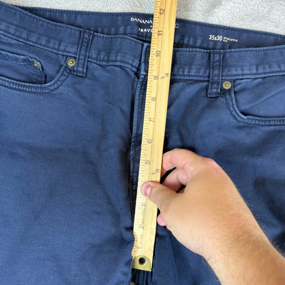 Banana Republic Jeans Mens 35x30 (Fits 35x28) Travel Jean Athletic Fit Navy Blue